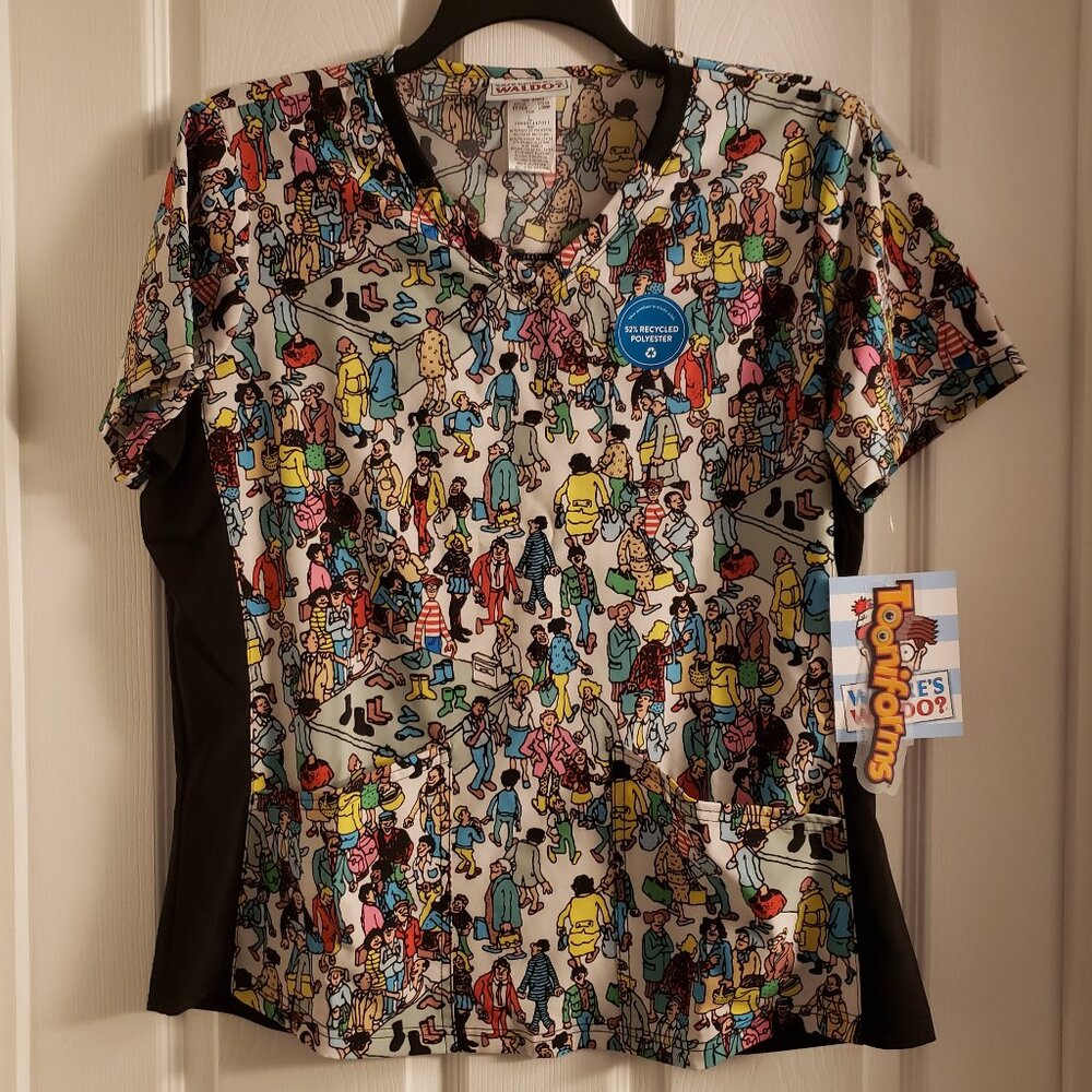 Where’s Waldo Tooniforms Scrub Top Shirt Multicolor Size Large Cartoon Book NWT